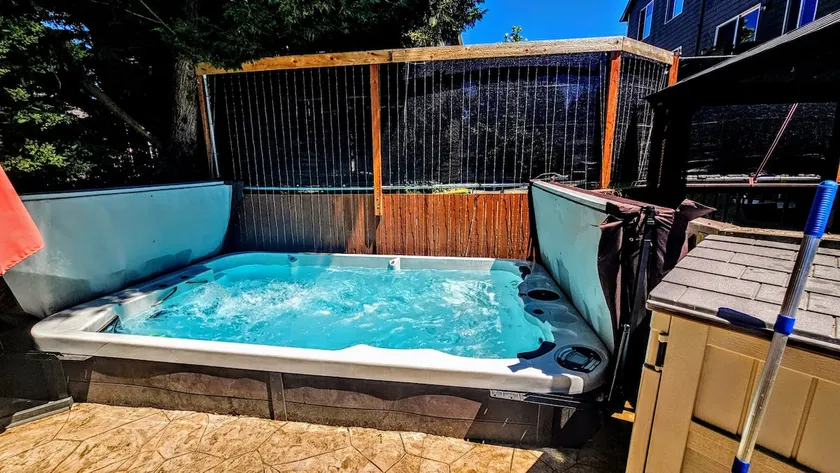 Cozy Fall Retreat w/ Swim Spa - Image 1
