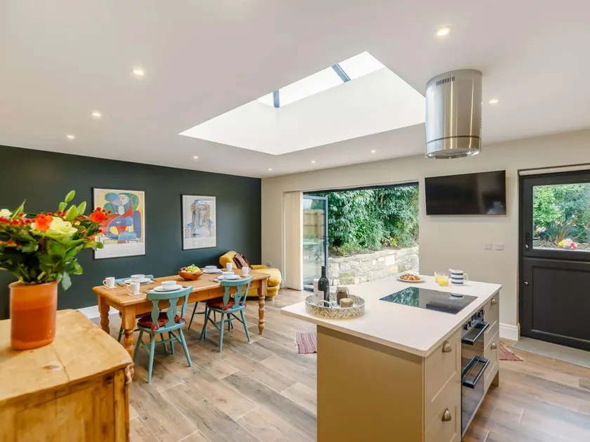 2 Bed in Penryn oc-89983 - Image 1