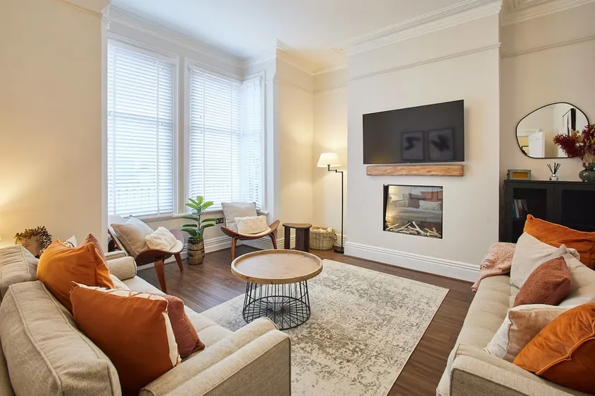 Host & Stay - Belle Vue - Image 1