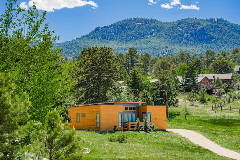 New! King beds! Unique home near National Park - Image 1
