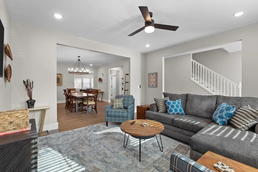 Spacious 5BR Near SLU | The Gate | Amazing Shower - Image 1