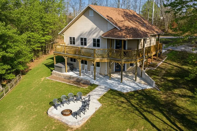 3BR Ridge Home · Hot Tub, Firepit & Valley Views - Image 1
