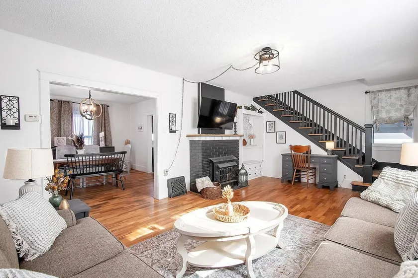 The Sage Cottage - Spacious - 2K - Image 1