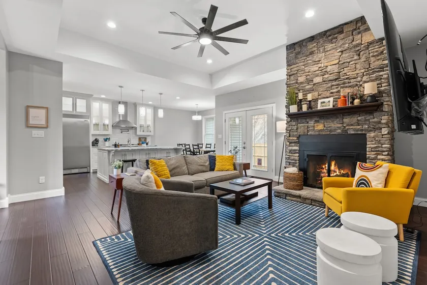 Fun House w/ HotTub| Theatre | Gameroom| Sleeps 16 - Image 1