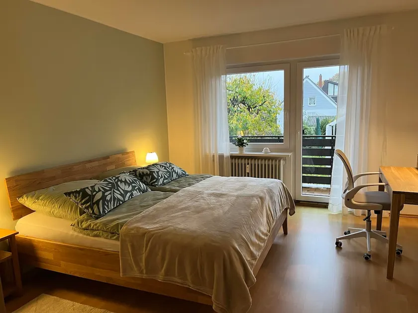 Hennen-Nest - Nähe CISPA St Ingbert und Augenklinik Sulzbach - Image 1