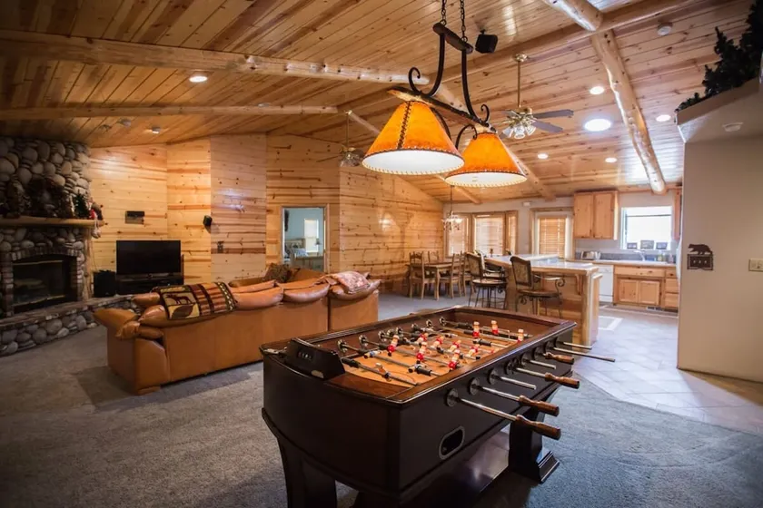 Luxury w Spa Foosball Near Summit - DeCarlo House - Image 1
