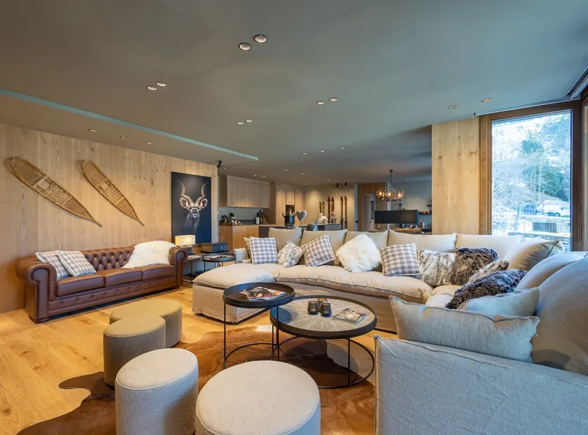 W ISARD lodge 12 people 5 rooms by SELECT RENTALS ANDORRA - Image 1