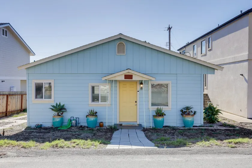 Pet-friendly Cayucos Home: Walk to Public Beach! - Image 1