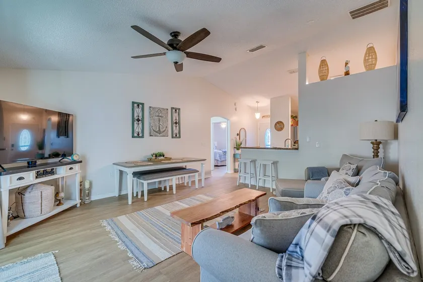 1 Mi to Golf: Citrus Springs Retreat w/ Fire Pit! - Image 1
