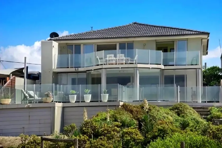 Ocean View on the Esplanade - Image 1