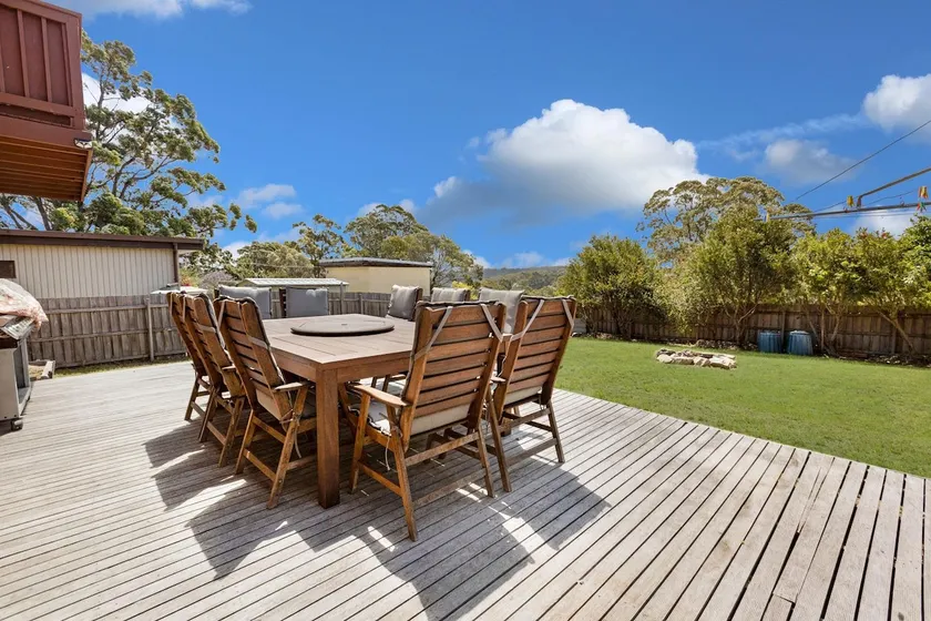 Harmony - 4BR Retreat, Pet-friendly, Deck area - Image 1