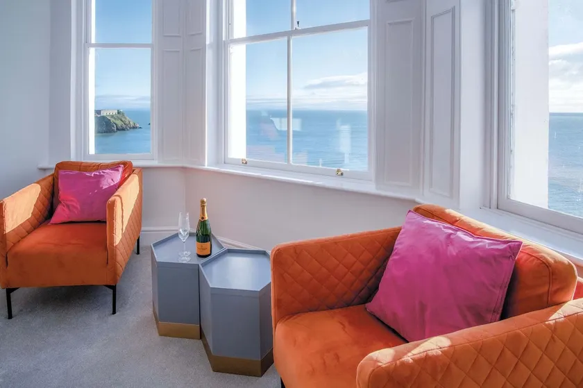 Caldey View - 2 Bedroom Apartment - Panorama - Tenby - Image 1