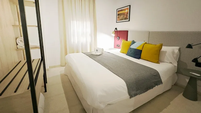 Luxury Apartment - Image 1