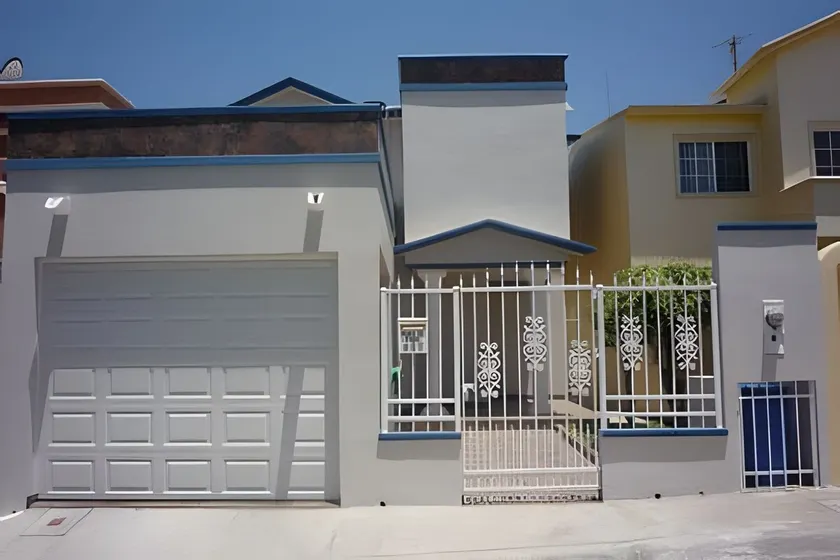 Casa Azul in Lomas Del Mar - Image 1