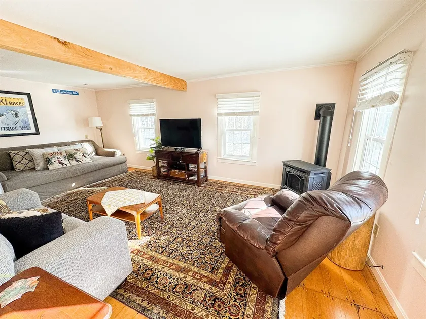 Cozy Farmhouse - Close to skiing! - Image 1
