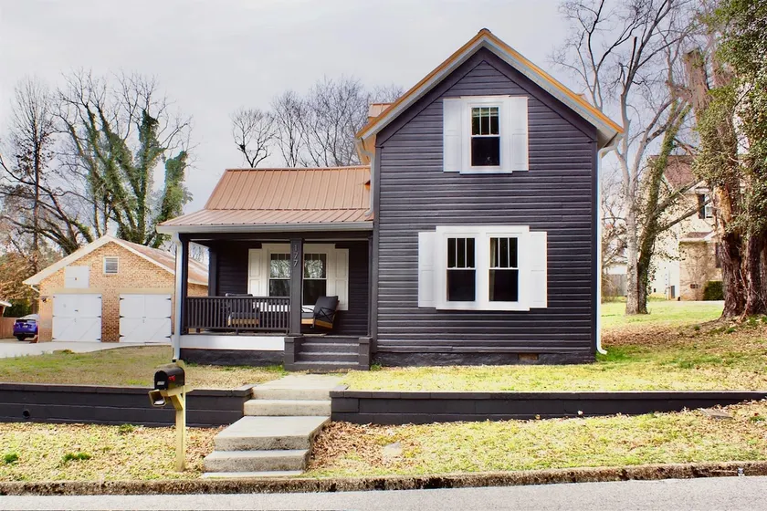Charming Family Cottage | Sleeps 8 - Image 1