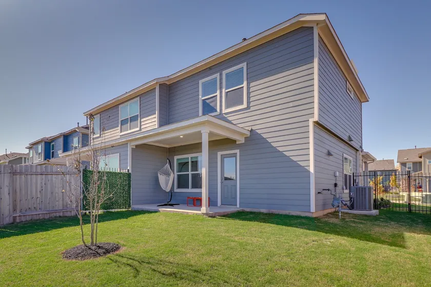 12 Mi to Dtwn Austin: Quiet Home w/ Patio & Yard - Image 1