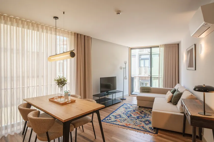 Feel Porto Firmeza Coworking & Flats - Image 1