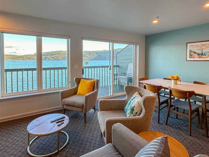 Orca Oasis: Waterfront, Discovery Bay, Pool/HotTub - Image 1
