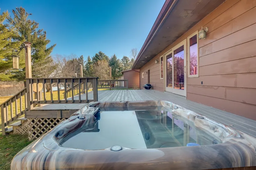 Pet-Friendly Tomahawk Home: Deck & Private Hot Tub - Image 1