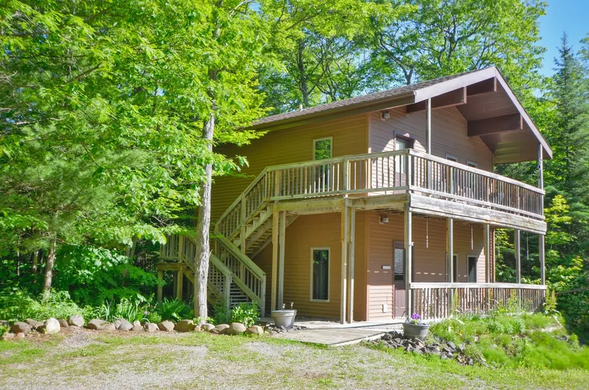 Woodland Lodging | 5 minutes to Downtown Bayfield - Image 1