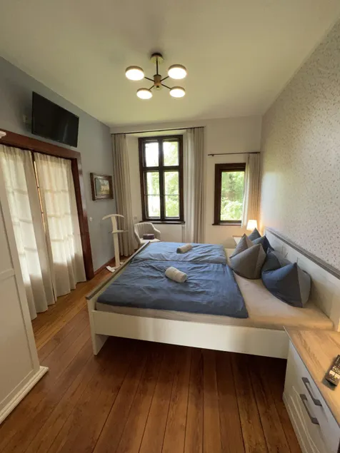 Apartamento-Casa de banho privativa-Exclusivo-Vista para o vale - Image 1
