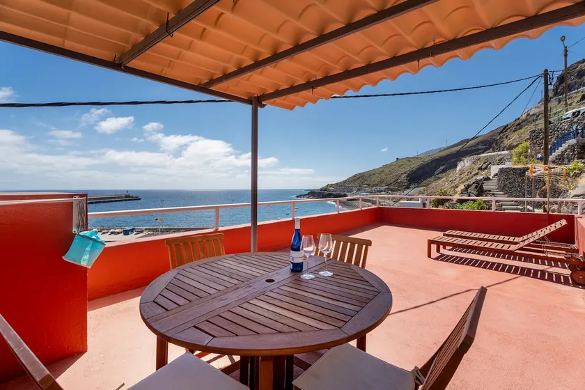 Maison de vacances 'Puerto De La Estaca 1' avec vue sur la mer et terrasse privée - Image 1