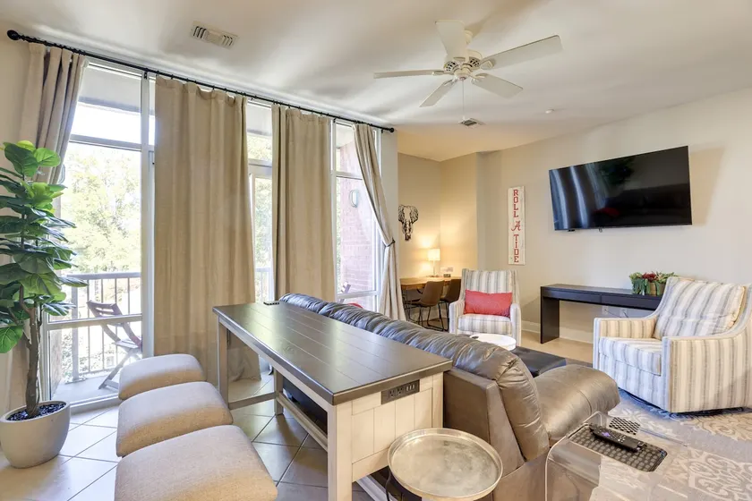 Tuscaloosa Condo: Steps to Bryant-denny Stadium! - Image 1