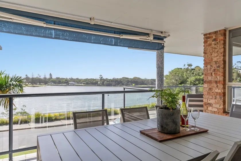Sundowner House - Image 1