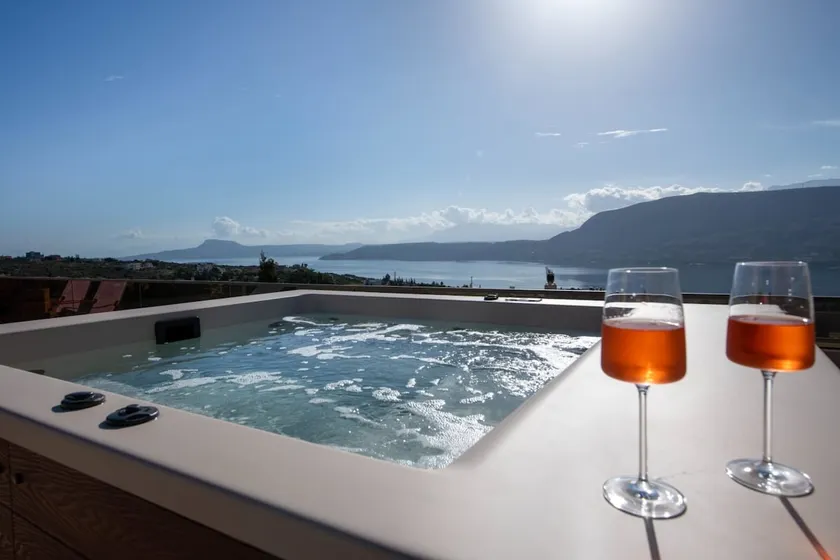 Flos Apts - Paeonia apartment with jacuzzi - Image 1