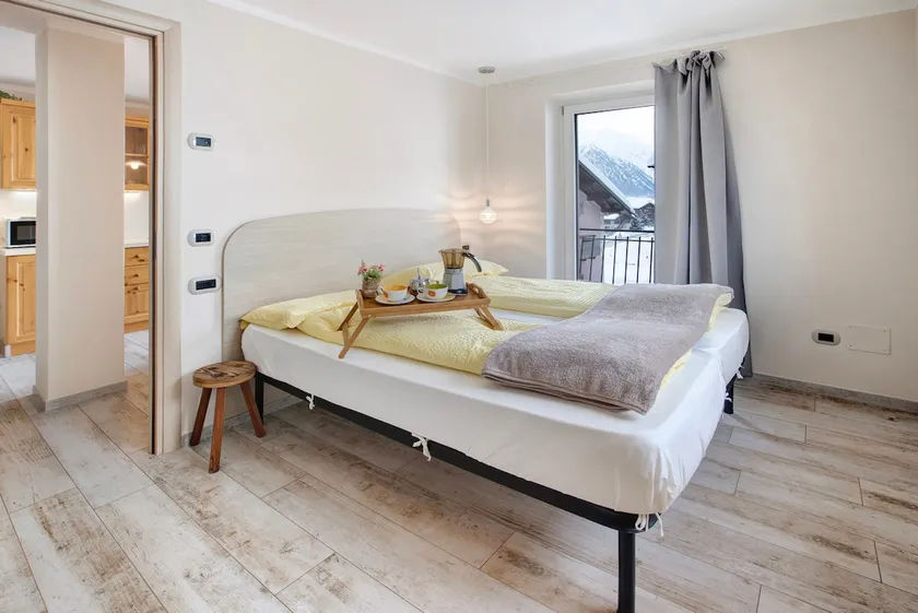 Appartement 'Appartamento Zefiro' avec vue montagne, balcon et Wi-Fi - Image 1