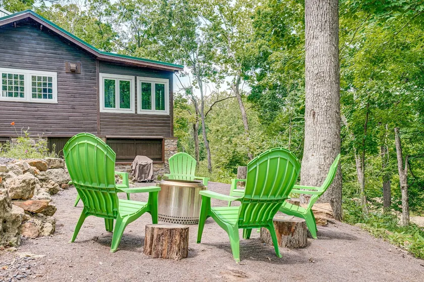 Cozy Steelville Retreat: River + Trail Access! - Image 1