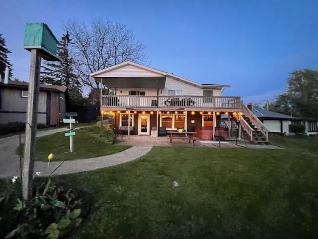 Sunset Shores Lake House- Summer Adventure Awaits - Image 1
