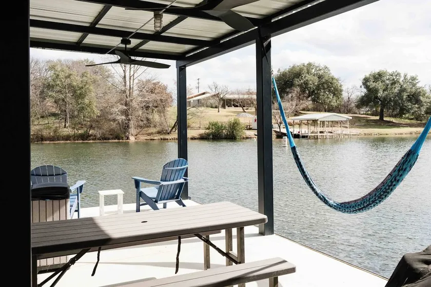 Lake LBJ Waterfront Boat Slip, Hot Tub, Sleeps 14 - Image 1