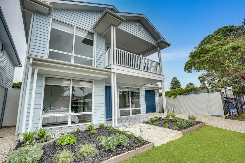 35 Newland St Victor Harbor - Coastal Gem at Victo - Image 1