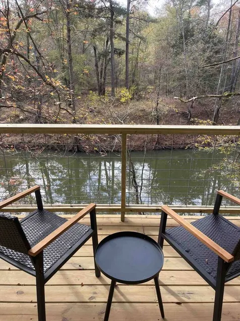 Paddlewhack Cabin 5-The Bow - Image 1