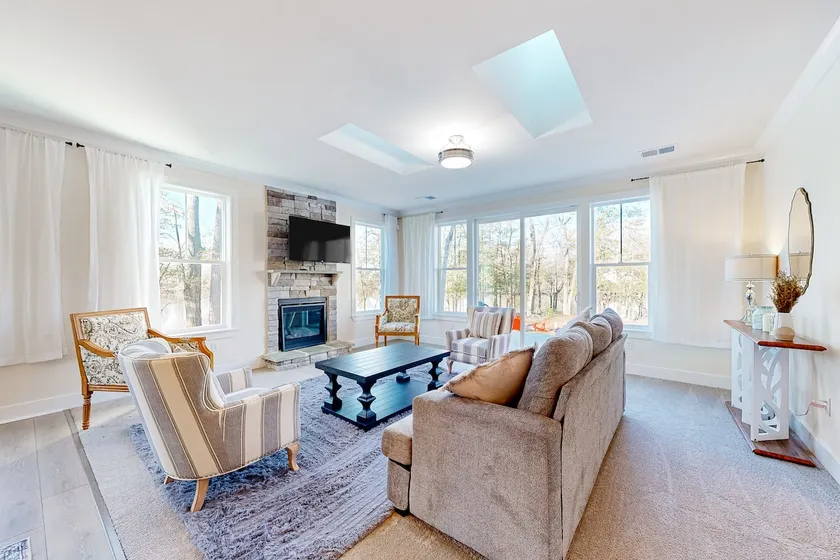 Dock, Game Room! Riverfront Retreat in Seaford - Image 1