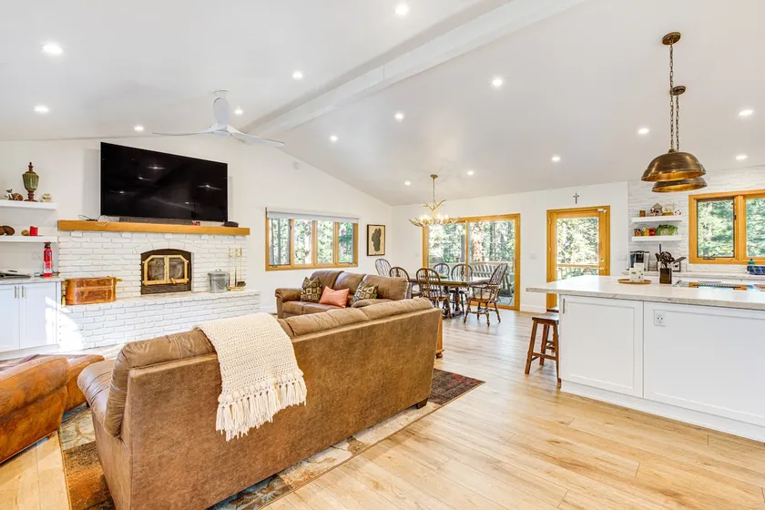 4 Mi to Slopes: Family-Friendly Stateline Home! - Image 1
