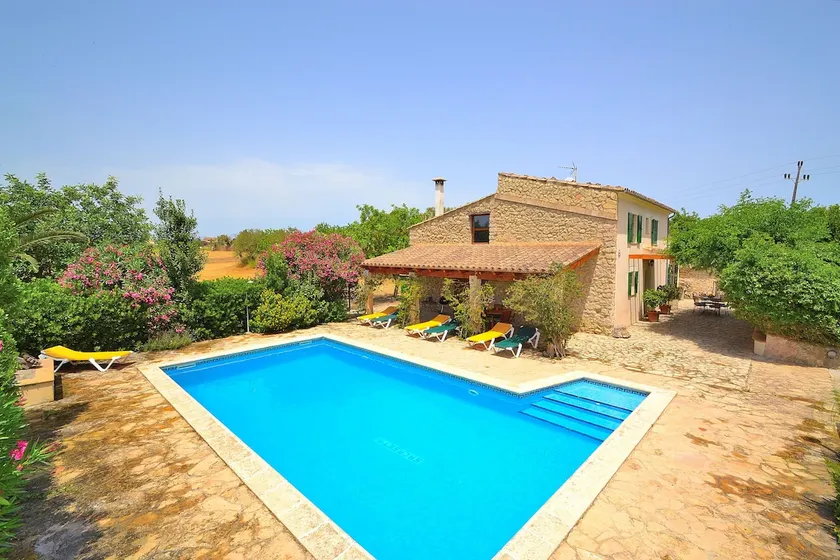 Kinderfreundliche Ferienwohnung mit Grill, Garten und privatem Pool | Bergblick - Image 1