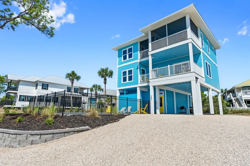 San Castle: Luxury 5BR w/ Pool & Gulf Views • Step - Image 1