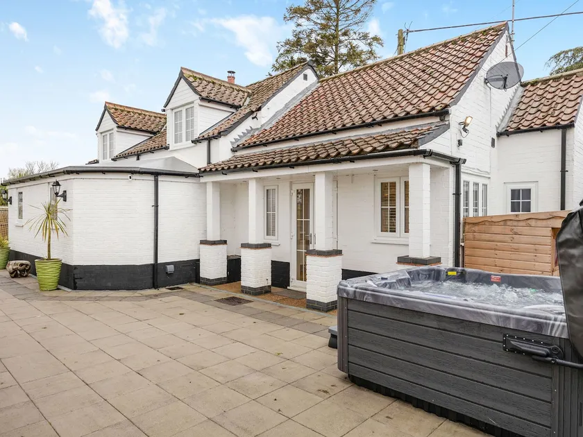 Rod & Line Cottage - Image 1