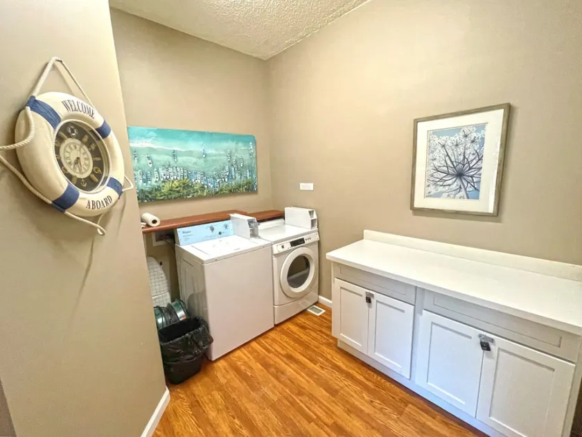 Harbor Master|2 Bed Condo Waterfront on Ohio River - Image 1