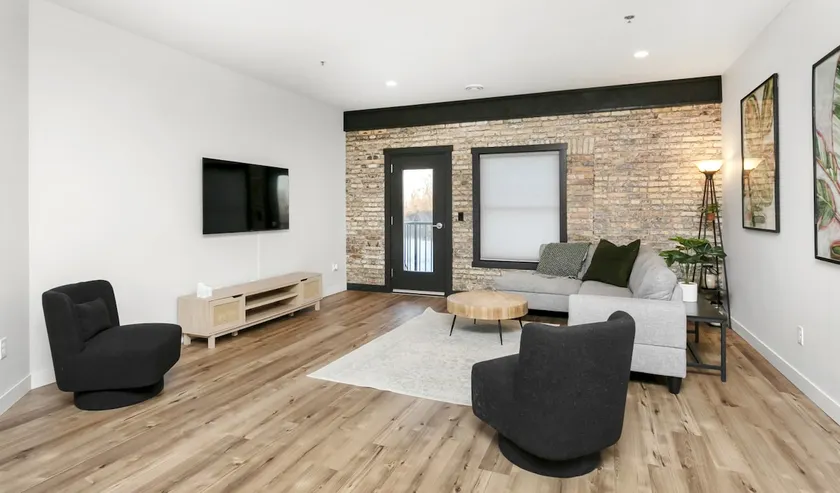 Chic Condo in the Beautiful Rail District! - Image 1