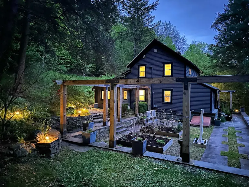 Architecturally Designed Catskill Chalet - Image 1