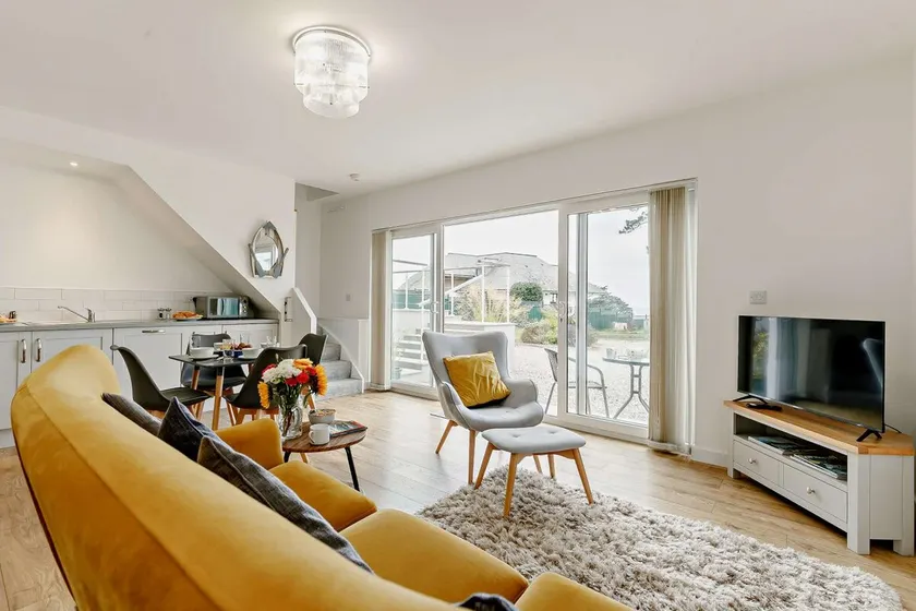 2 Bed in Carlyon Bay oc-l27790 - Image 1