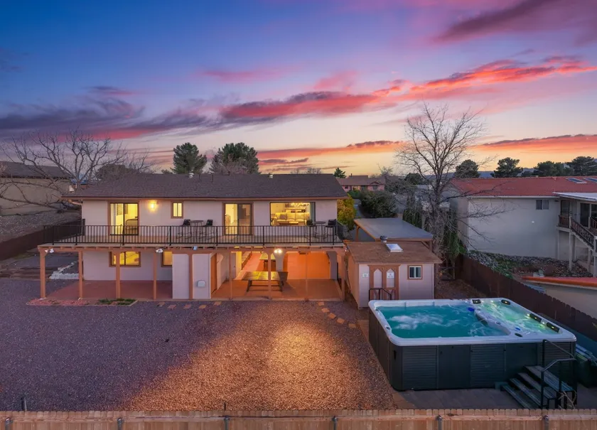 Cottonwood Retreat ~ Large Swim Spa & Views, Sauna - Image 1