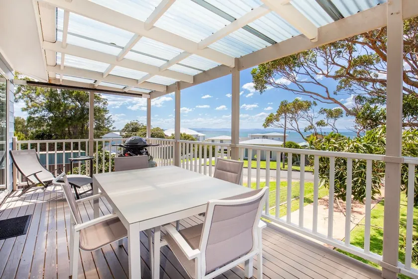 Seahaven - Pet Friendly with Ocean Views- 2 Mins to Beach - Image 1