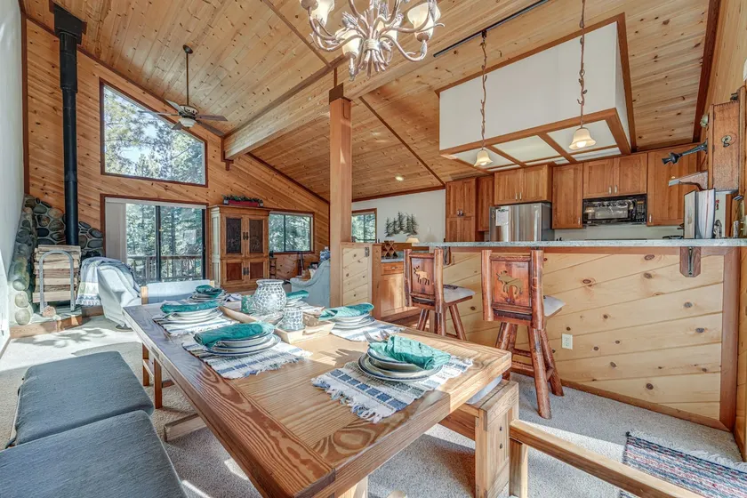Home 1 Mi to Downhill Ski Resort: Bring Your Pets! - Image 1