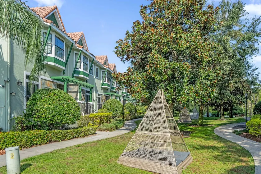 4BR Kid-Friendly Townhome | Olympic length Pool & - Image 1