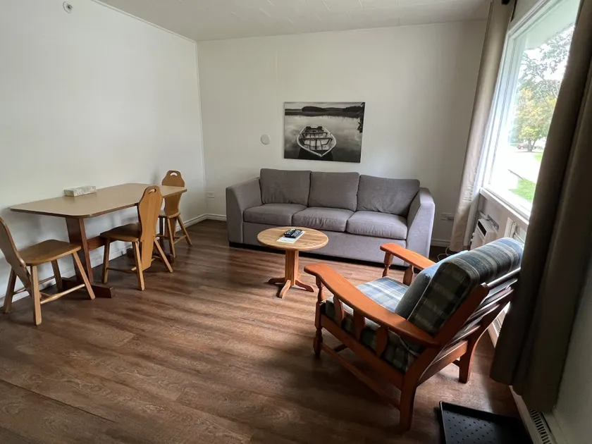 20 Castledown - Image 1